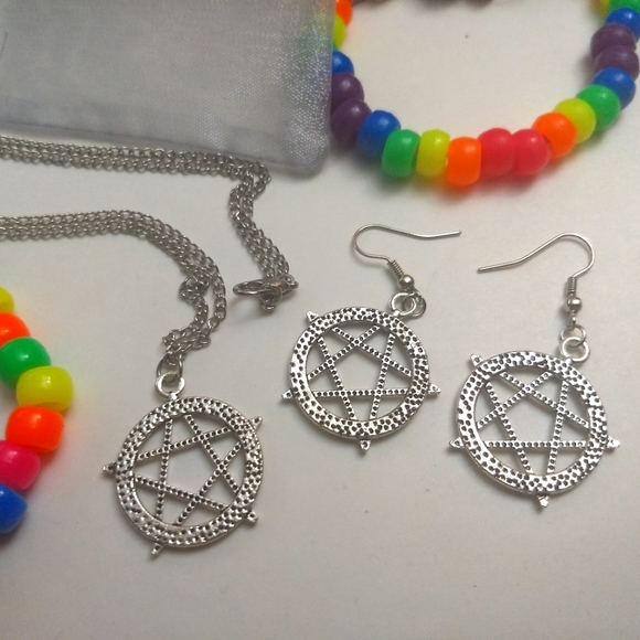 PENTAGRAM JEWELRY SET - Earrings + Necklace // New Fashion Hippie Pagan Boho - Picture 1 of 2
